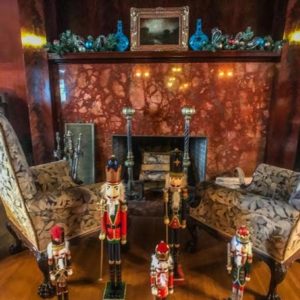 Glensheen Mansion historic mansion Christmas tour
