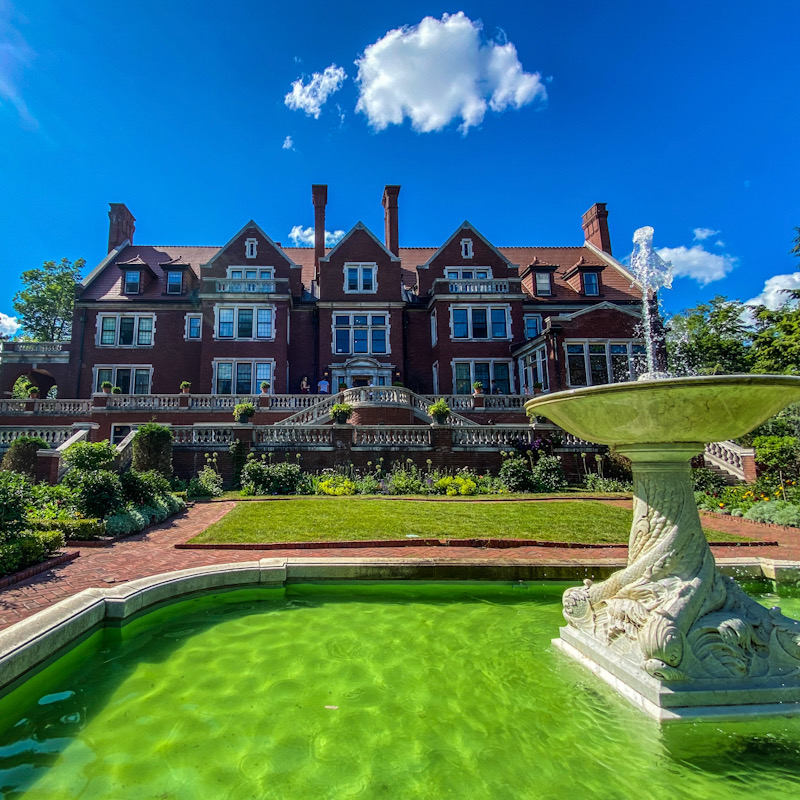 Top things to do in Minnesota: Tour the historic Glensheen Mansion