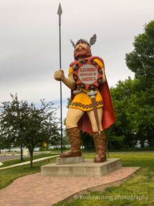 Vikings statue roadside attraction