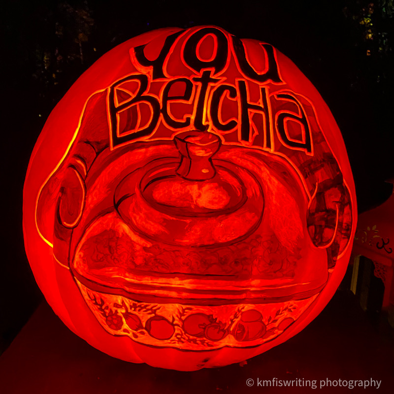 Best Halloween event in Twin Cities MN Zoo Jack-o-Lantern Spectacular Minnesota Vikings You Betcha pumpkin carving
